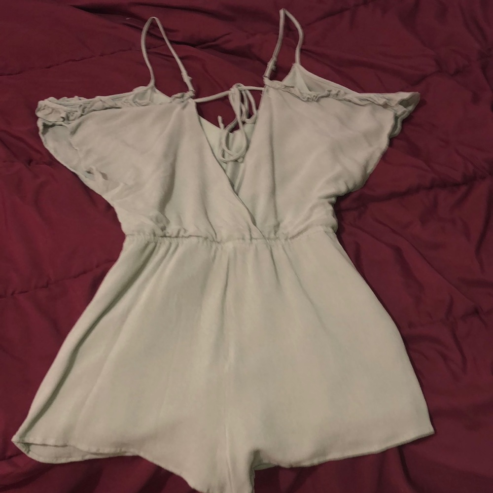 Off the shoulder romper - Picture 3 of 4